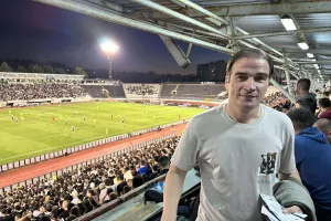 Ντόμπρα παρών!