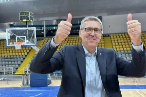 Ξεναγήθηκε στο "Σπύρος Κυπριανού" ο Samir Avdic! (ΒΙΝΤΕΟ/ΦΩΤΟΣ Kerkida)