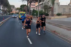 "Ο ΑΠΟΕΛ ΔΕΝ ΞΕΧΝΑ" (φώτος)
