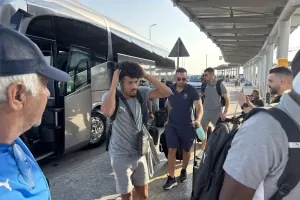 Στο αεροδρόμιο η αποστολή της Πάφου (φώτος)