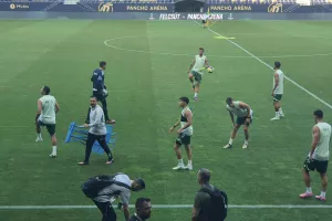 (ΦΩΤΟΣ) Η προπόνηση του Άρη στην Pancho Aréna 