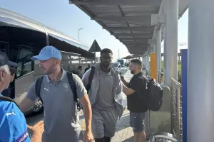 Στο αεροδρόμιο η αποστολή της Πάφου (φώτος)