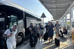 Στο αεροδρόμιο η αποστολή της Πάφου (φώτος)