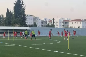 Πρώτη προπόνηση και αγιασμός για την Αλκή (φώτος)