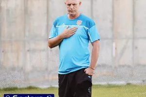 (Φώτος) Στρώθηκε στην δουλειά 