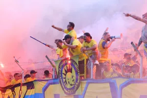 Respect...ΑΕΛ στους ΑΕΛίστες!