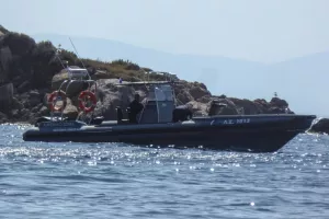 Παλαιό Φάληρο: Ποιος πέταξε στη θάλασσα να πνιγεί το μικρό κοριτσάκι;