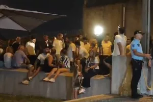 Εκεί...Σλοτ και παίκτες