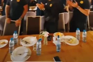 Τα...έσβησε/Τραμετσάνι