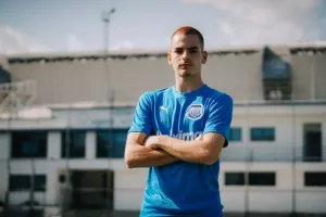 Χαραλάμπους: "Ονειρεύομαι να καθιερωθώ στον Απόλλωνα"