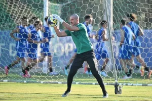 Ξεκίνησαν με αισιοδοξία τα "περιστέρια" (φώτος)
