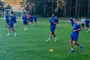Απρόοπτο και αλλαγή αντιπάλου (ΑΠΟΕΛ)