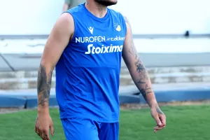(Φώτος) Η πρώτη του ΑΠΟΕΛ