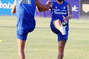 (Φώτος) Η πρώτη του ΑΠΟΕΛ