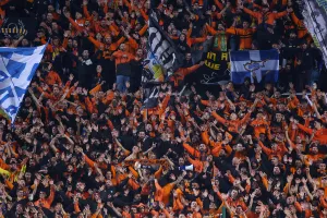 Κτύπησαν... 3 χιλιάδες!