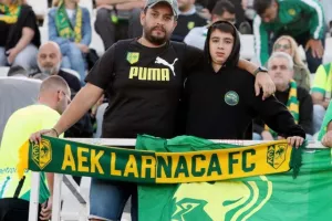 Φωτορεπορτάζ/Οι ΑΕΚτζήδες στο "Παρτιζάνα"