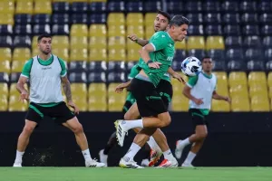 (Φώτος) Η Ομόνοια στην "ΟΠΑΠ ΑΡΕΝΑ"