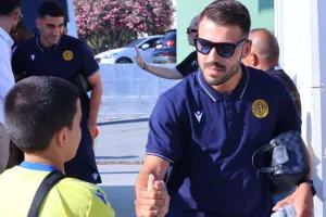 Το Kerkida στην ανοιχτή προπόνηση της ΑΕΛ (Φώτος)