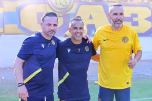 Το Kerkida στην ανοιχτή προπόνηση της ΑΕΛ (Φώτος)