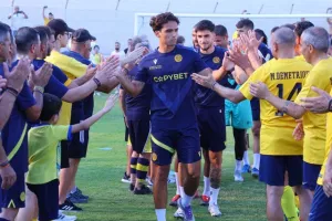 Το Kerkida στην ανοιχτή προπόνηση της ΑΕΛ (Φώτος)