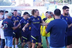 Το Kerkida στην ανοιχτή προπόνηση της ΑΕΛ (Φώτος)