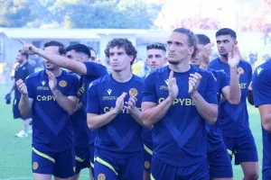 Το Kerkida στην ανοιχτή προπόνηση της ΑΕΛ (Φώτος)