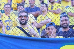 Το Kerkida στην ανοιχτή προπόνηση της ΑΕΛ (Φώτος)