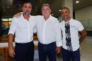 (ΦΩΤΟΣ kerkida) Η ΕΝΠ τίμησε τον ΣΠΟΥΔΑΙΟ Μιχάλη Κωνσταντίνου!
