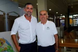 (ΦΩΤΟΣ kerkida) Η ΕΝΠ τίμησε τον ΣΠΟΥΔΑΙΟ Μιχάλη Κωνσταντίνου!