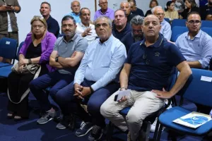 (ΦΩΤΟΣ kerkida) Η ΕΝΠ τίμησε τον ΣΠΟΥΔΑΙΟ Μιχάλη Κωνσταντίνου!