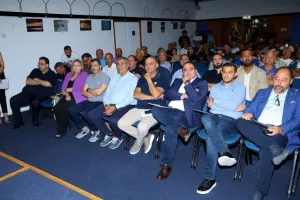 (ΦΩΤΟΣ kerkida) Η ΕΝΠ τίμησε τον ΣΠΟΥΔΑΙΟ Μιχάλη Κωνσταντίνου!