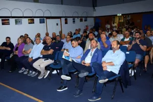 (ΦΩΤΟΣ kerkida) Η ΕΝΠ τίμησε τον ΣΠΟΥΔΑΙΟ Μιχάλη Κωνσταντίνου!