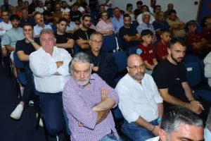 (ΦΩΤΟΣ kerkida) Η ΕΝΠ τίμησε τον ΣΠΟΥΔΑΙΟ Μιχάλη Κωνσταντίνου!