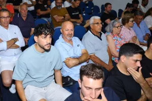 (ΦΩΤΟΣ kerkida) Η ΕΝΠ τίμησε τον ΣΠΟΥΔΑΙΟ Μιχάλη Κωνσταντίνου!