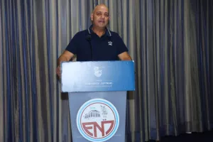 (ΦΩΤΟΣ kerkida) Η ΕΝΠ τίμησε τον ΣΠΟΥΔΑΙΟ Μιχάλη Κωνσταντίνου!
