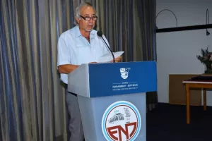 (ΦΩΤΟΣ kerkida) Η ΕΝΠ τίμησε τον ΣΠΟΥΔΑΙΟ Μιχάλη Κωνσταντίνου!