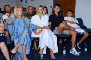 (ΦΩΤΟΣ kerkida) Η ΕΝΠ τίμησε τον ΣΠΟΥΔΑΙΟ Μιχάλη Κωνσταντίνου!