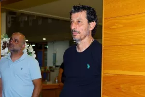 (ΦΩΤΟΣ kerkida) Η ΕΝΠ τίμησε τον ΣΠΟΥΔΑΙΟ Μιχάλη Κωνσταντίνου!