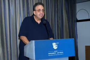 (ΦΩΤΟΣ kerkida) Η ΕΝΠ τίμησε τον ΣΠΟΥΔΑΙΟ Μιχάλη Κωνσταντίνου!