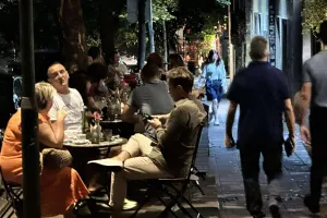 (ΦΩΤΟΣ kerkida) Η νυχτερινή ζωή στο Βελιγράδι 