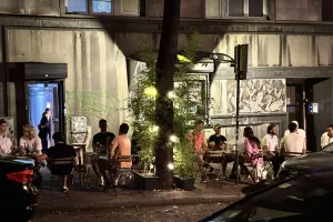(ΦΩΤΟΣ kerkida) Η νυχτερινή ζωή στο Βελιγράδι 
