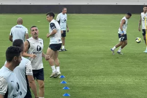 (ΦΩΤΟΣ/ΒΙΝΤΕΟ) Ολοκλήρωσε με προπόνηση στο Άλφαμέγα 
