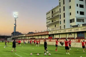 ΦΩΤΟΣ από την ερυθρόλευκη πρώτη 