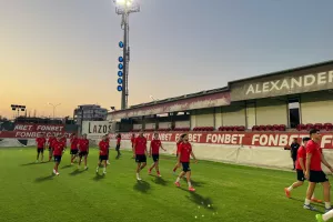 ΦΩΤΟΣ από την ερυθρόλευκη πρώτη 