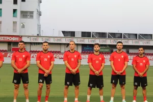 ΦΩΤΟΣ από την ερυθρόλευκη πρώτη 