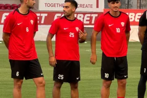 ΦΩΤΟΣ από την ερυθρόλευκη πρώτη 
