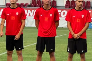 ΦΩΤΟΣ από την ερυθρόλευκη πρώτη 