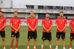 ΦΩΤΟΣ από την ερυθρόλευκη πρώτη 
