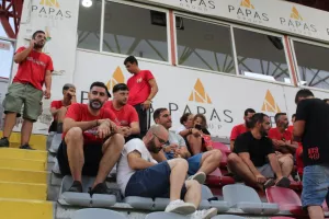 ΦΩΤΟΣ από την ερυθρόλευκη πρώτη 
