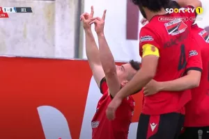 Γκολ... André Silva